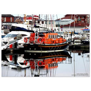 Rescue boat Reflectance - UK - Premium Semi-Glossy Paper Poster