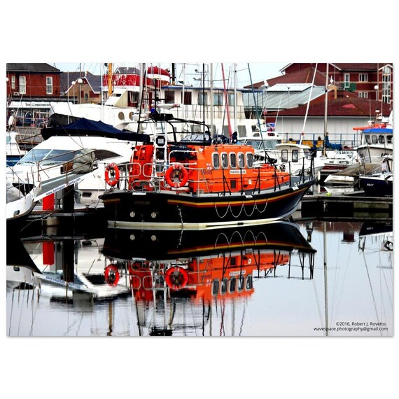 Rescue boat Reflectance - UK - Premium Semi-Glossy Paper Poster