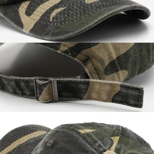 Puede incluir: Una gorra de b&eacute;isbol de camuflaje con una correa ajustable marr&oacute;n. La gorra est&aacute; hecha de una tela de algod&oacute;n suave y desgastada.