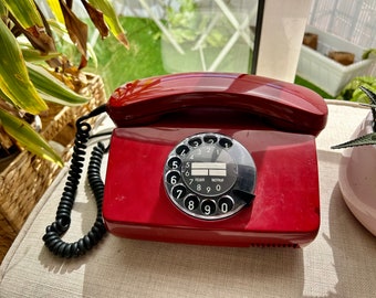 Antieke vintage telefoon FETAP 791-1 kersenkleur (origineel, niet geverfd)