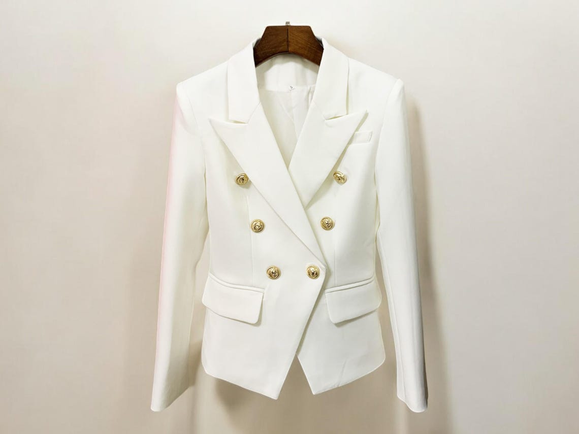 Tailored Fit Button Front Blazer for Women – Classic Stylish Comfort