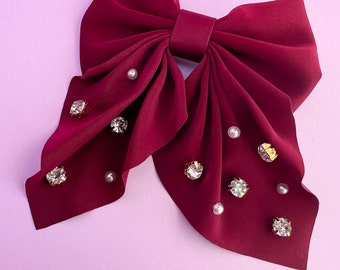 Coquette hair bow.