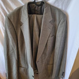 Desch 2 Piece Suit Size 52EU Pure New Wool