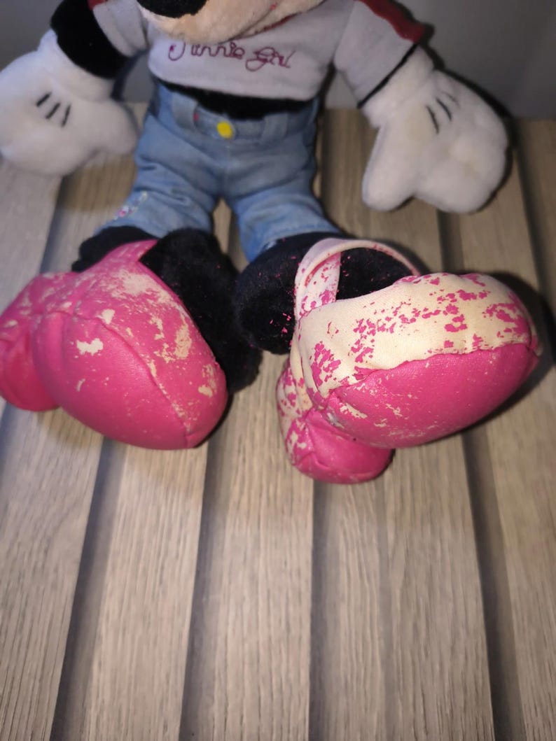 Vintage Minnie Mouse Soft Toy Plush, Walt Disney Collectible, Retro Disney Stuffed Toy, Classic Character Plush Gift, Disneyana Memorabilia image 2