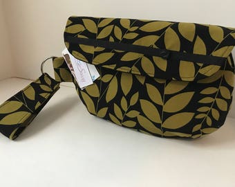 Black Fabric Wristlet, Fabric Wristlet, IPhone Wristlet, Zippered Wristlet, Cell Phone Wristlet, Emma Bag