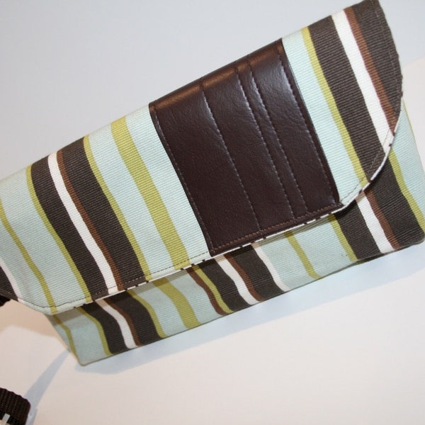 Striped Fabric Wristlet Purse, Wristlet Clutch Bag, Handmade Fabric Wristlet, iPhone Wristlet, Catey Bag