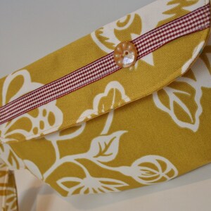 Country Yellow Fabric Wristlet, Fabric Wristlet, IPhone Wristlet, Zippered Wristlet, Cell Phone Wristlet, Emma Bag