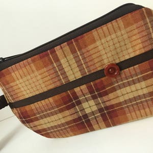 Retro Plaid Fabric Wristlet, IPhone Wristlet, SmartPhone Wristlet, Zippered Wristlet