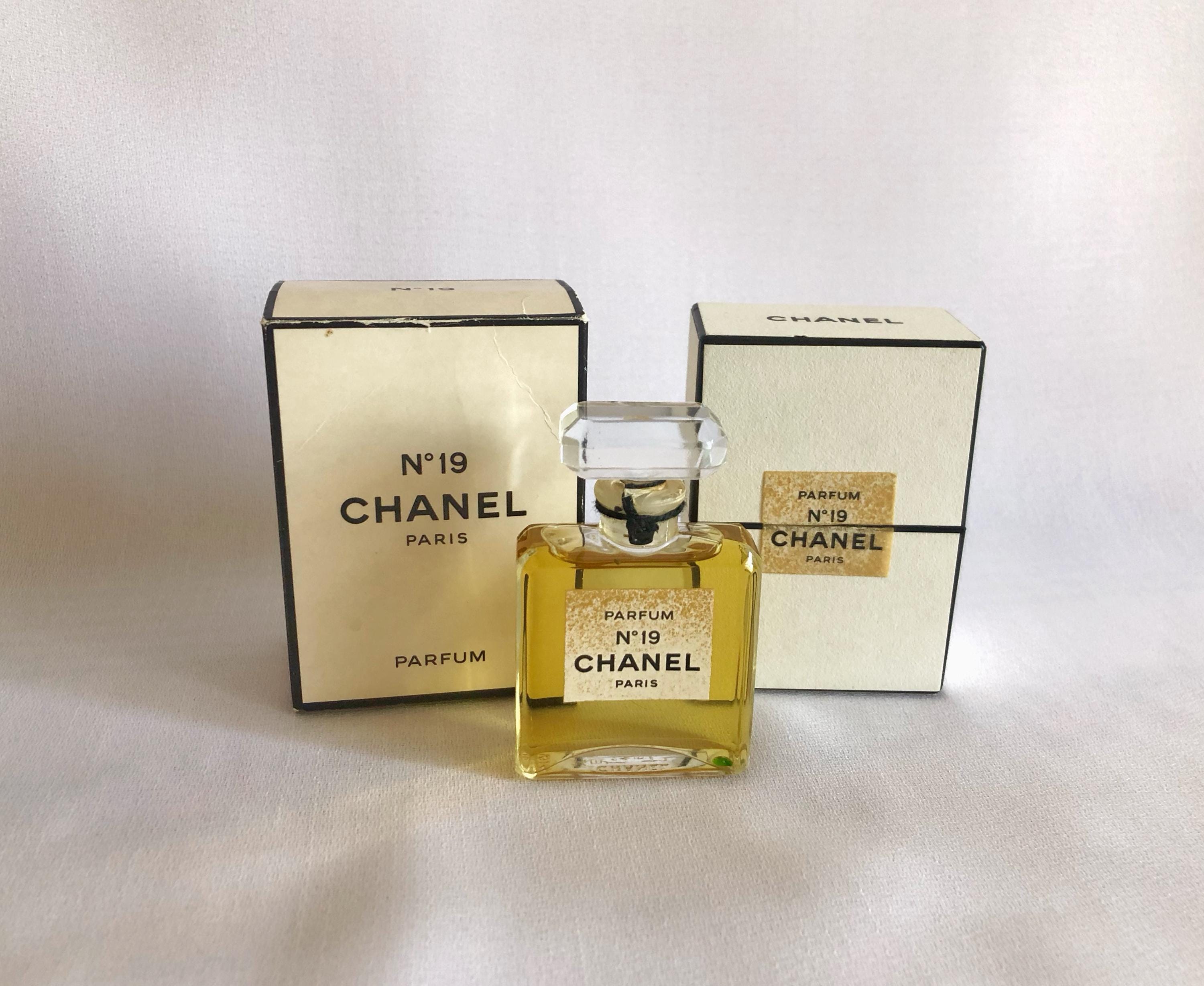 新品未使用品⁉️DUNE & N°19 香水セット 50ml & 14mlセット 楽天市場】chanel19香水の通販