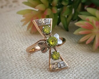 Gold ring Gold ring 585, 14 carat with Diamonds and Peridot