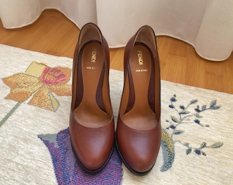 Designer Women's Shoes Fendi, Brown Leather, Size 38.5, Italy