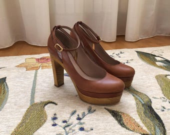 Designer damesschoenen Chloe, leer, maat 38/8, Italië