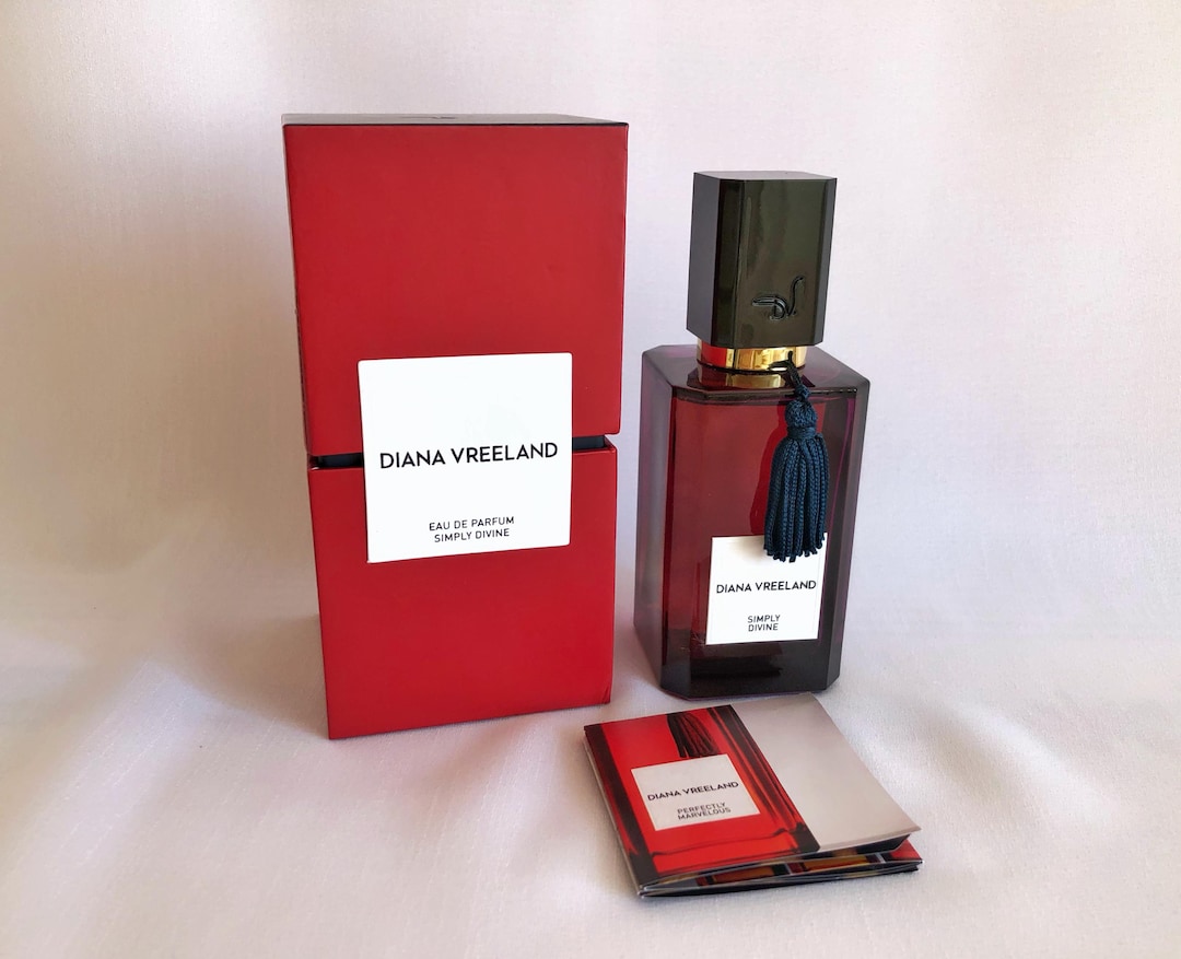 DIANA VREELAND ダイアナヴリーランド SIMPLY DIVINE Buy Diana Vreeland Simply Divine, EDP 100 Ml, (2014) Online in