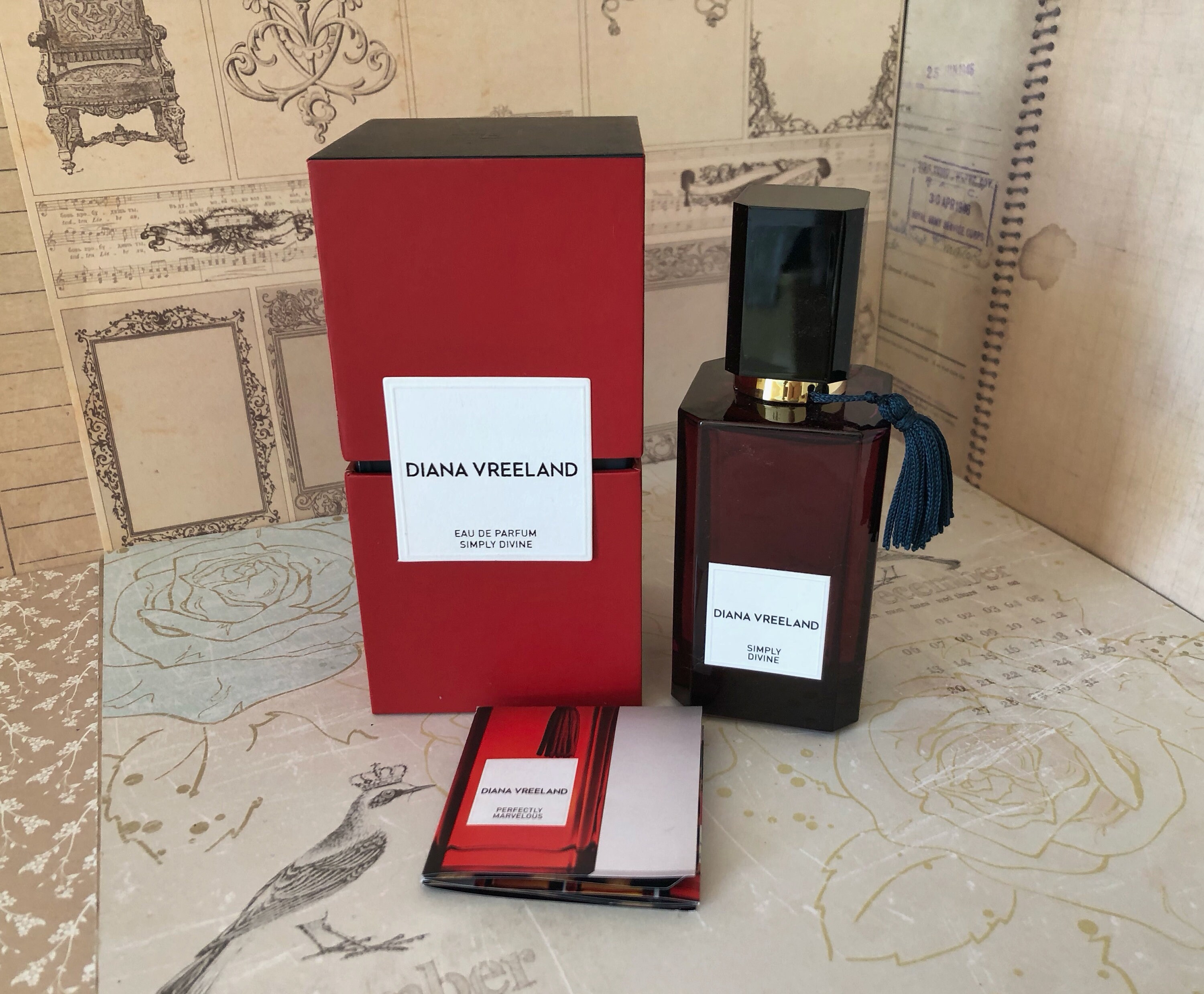 DIANA VREELAND ダイアナヴリーランド SIMPLY DIVINE 【公式通販】