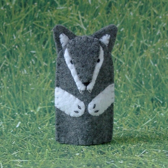 Grey Wolf Finger Puppet - Big Bad Wolf Puppet - Felt Animal Puppet Wolf - Felt Finger Puppet Wild Animal