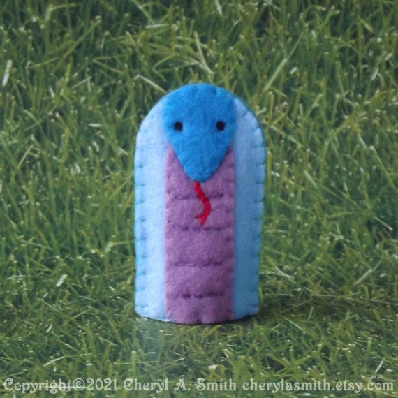 Snake hotsell finger puppet