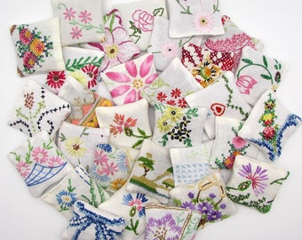 30 Dried Lavender Sachets - Embroidered Sachets - Wedding Favor - Vintage Linens - Embroidery