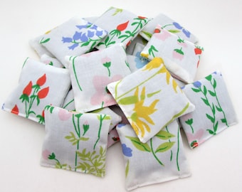 20 Dried Lavender Sachets - Vintage Fabric - Floral Fabric Prints - Party Favors - Sweet Cute Shabby