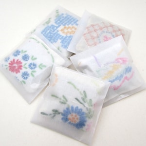 5 Dried Lavender Sachets Embroidered Sachets Stocking Stuffers Vintage Linens Packaging Party Favors image 7