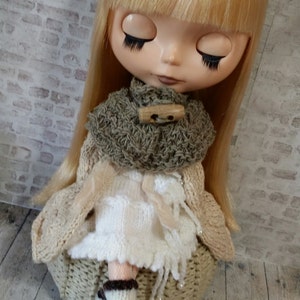 Blythe @home - Chunky knit capelet PDF pattern for 12&quot; Blythe doll