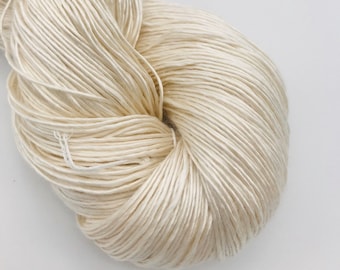 FINGERING Single Ply Ivory Mulberry Silk Undyed Yarn, Singles Bombyx Silk Yarn Base, Luxury Gift