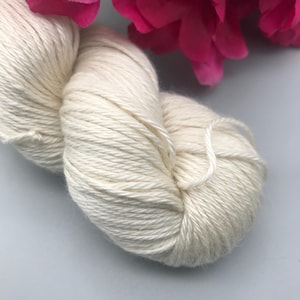 Ivory Bleached Yak Silk Yarn Fingering Weight Undyed Yarn, Depigmented Yak Yarn, Undyed Yak Silk Yarn 50/50