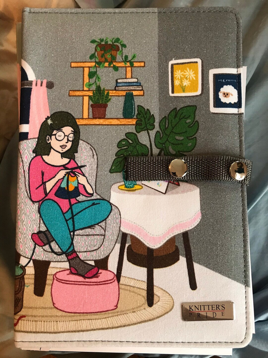 Knitters Pride Fold up Pattern Holder Passion, Woman Knitting Pattern