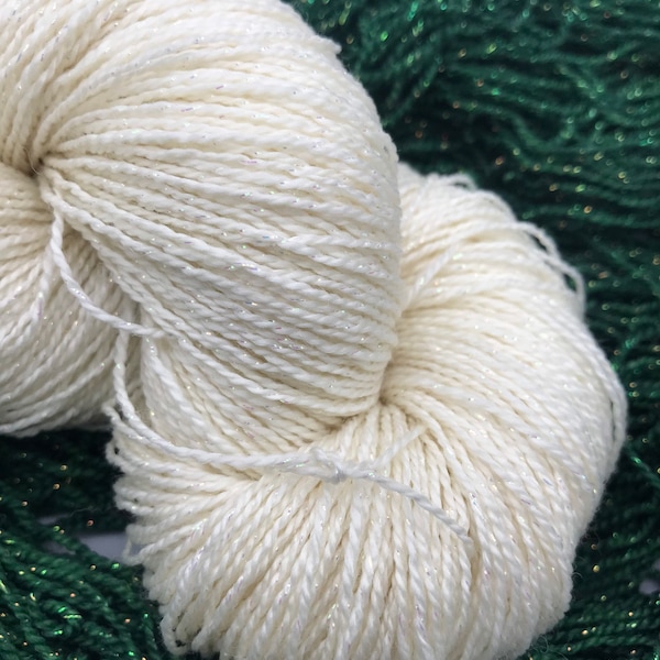 SOCK SW Merino Lurex Iridescent Undyed Yarn, Superwash Fingering Merino Wool Sparkle Sock Yarn Base Blank
