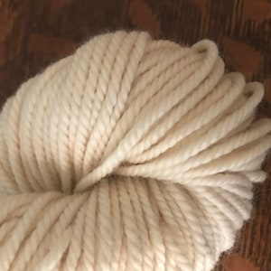 BULKY Merino Wool Yarn, Undyed Yarn, Undyed Super Chunky Yarn, Natural Bulky Bare Yarn Blank, Ecru Merino Wool Yarn, Paul image 6