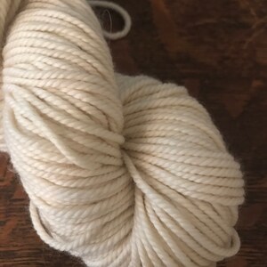 BULKY Merino Wool Yarn, Undyed Yarn, Undyed Super Chunky Yarn, Natural Bulky Bare Yarn Blank, Ecru Merino Wool Yarn, Paul image 4