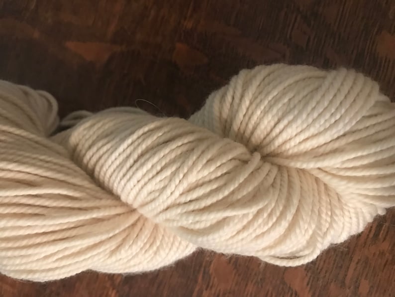 BULKY Merino Wool Yarn, Undyed Yarn, Undyed Super Chunky Yarn, Natural Bulky Bare Yarn Blank, Ecru Merino Wool Yarn, Paul image 5