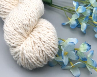 Fil de coton biologique naturel non teint avec texture épaisse et fine