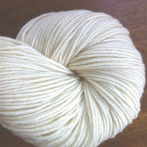 DK Polwarth Wool Undyed Yarn Base Blank, Natural Superwash SW New Zealand Polwarth Yarn image 1