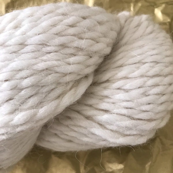 Chunky Alpaca Yarn, Baby Alpaca Undyed Yarn, Undyed Super Chunky Yarn, Bulky Alpaca Yarn, Ecru Yarn Blank, Natural Alpaca Yarn, Bulky Yarn