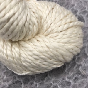 Bulky 2 Ply Ivory Mulberry Silk Merino Wool Undyed Yarn, Bombyx Merino Silk Chunky Yarn Blank