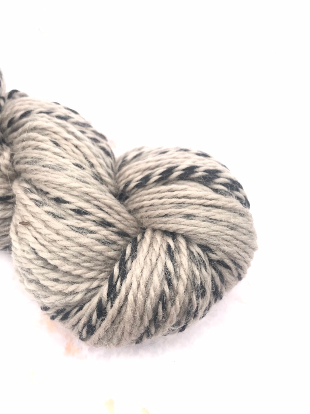 Undyed Wool WORSTED Yarn, Peruvian Highland Undyed Natural Worsted Wt Gray  Black Yarn 