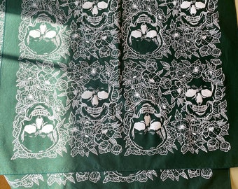 Floral Skull Bandana Women Hair, Forest Green Flower Bandana Cotton, Pretty Bandanas for Women, Skull Poppy Bandana for Hair