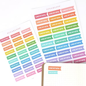 バケーション ブラシ スクリプト 手書き バナー フラッグ Bujo プランナー ステッカー: レインボー | 旅行 春休み ホリデー PTO ICN33