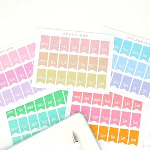 Bunte Wochentage Flagge & Datum Punkte Bujo Planer Aufkleber: 0,5 Zoll (24 mm) breit | Undatierter DIY Kalender Daily Weekly Hobo MTN DAY34