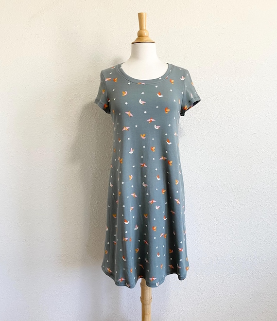 Size XLARGE Aline Dress, Sage Green Bird Print, Women's Cotton Jersey Short Sleeve Tshirt Dress, Loose Fit Summer Shift