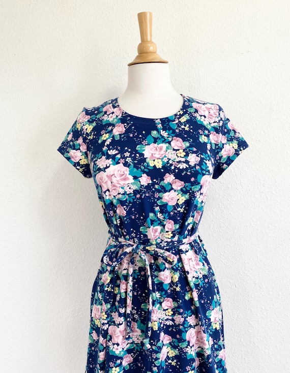 jersey aline dress Size XLARGE Dress, Navy Pink Roses, Women's Cotton Short Sleeve Tshirt Dress, Scoop Neck Loose Fit Summer Shift, Knee Length quiet luxury