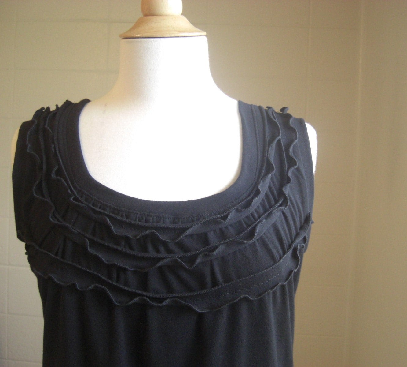 Womens Ruffle Tank Top Cotton jersey Shirt - scoop neck loose fit blo…