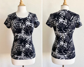 Size SMALL Palm leaf print tshirt black and white printed Women's Basic cotton knit jersey shirt womens summer top basic tshirt
