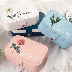 Aangepaste naam reissieraden organizer, gepersonaliseerde geboortebloem sieradendoos, sieradendoosje geboorteboeket, cadeau bruidsmeisje, cadeau vrijgezellenfeest