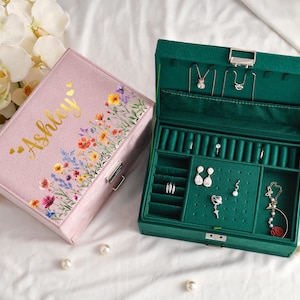 Benutzerdefinierte Samt Schmuckschatulle, Name Schmuckschatulle mit Blumen, großen Schmuck Organizer mit Schublade, Frauen Aufbewahrungsbox, Schmuck Display, Geschenk für sie