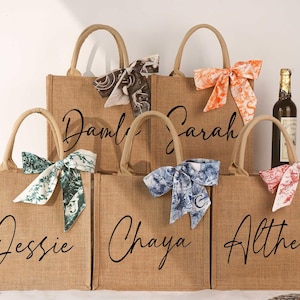 Personalisierte Brautjungfer Geschenk Tasche mit Schal, Jute Taschen mit Namen, Monogramm Strand Einkaufstasche, Junggesellinnenabschied Tasche, Brautjungfer Vorschlag