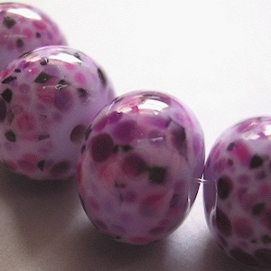Glass Handmade Purple Lampwork Beads Ericabeads Grapes Galore (6)