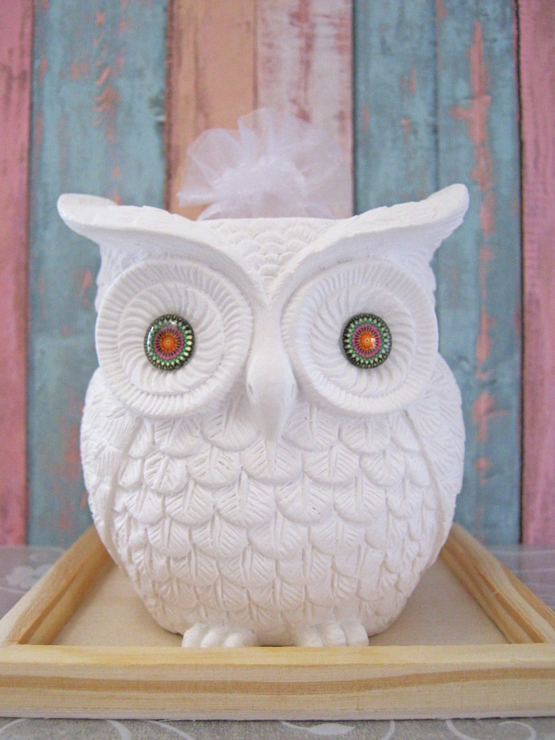 Owl figurine to paint on a wooden tray for you or as a gift image 1