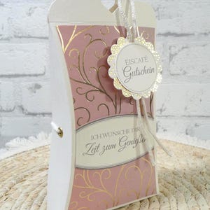 Gutschein Geschenkschachtel oder Geldgeschenk Verpackung / mit Schild ...Zeit zum Genießen / Anhänger personalisierbar