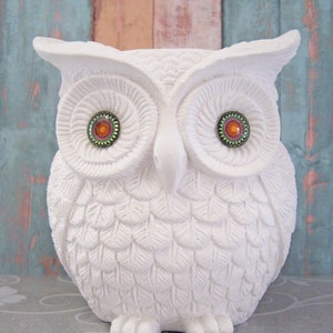 Owl figurine to paint on a wooden tray for you or as a gift image 2